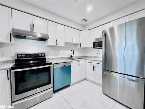 19 Galileo Boulevard, Brantford, ON - Indoor Photo Showing Kitchen