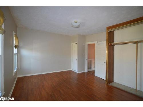 164 Macnab Street N, Hamilton, ON - Indoor Photo Showing Other Room