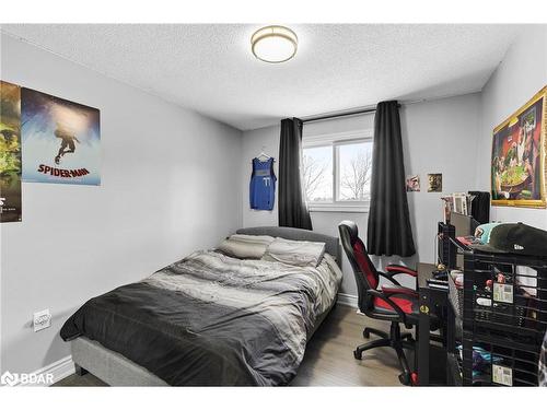 50 Maitland Drive, Barrie, ON - Indoor Photo Showing Bedroom