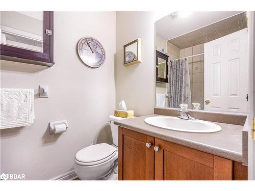 112 Crompton Drive, Barrie, ON - Indoor Photo Showing Bathroom