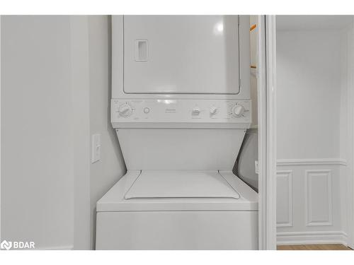 215-49 Jacobs Terrace, Barrie, ON - Indoor Photo Showing Laundry Room