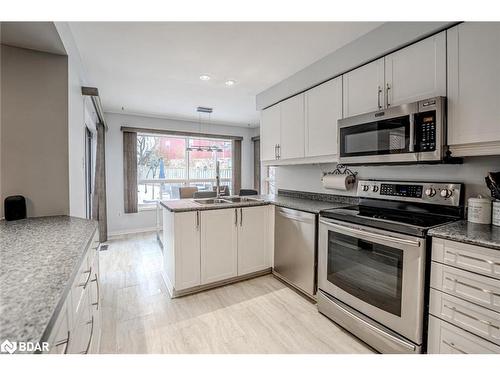 56 Draper Crescent, Barrie, ON - Indoor Photo Showing Kitchen With Stainless Steel Kitchen