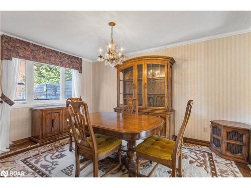 36 Kempenfelt Drive, Barrie, ON - Indoor Photo Showing Dining Room