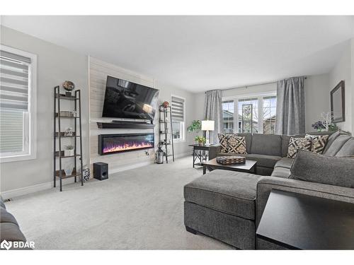 8 Sinclair Crescent, Ramara, ON - Indoor Photo Showing Living Room