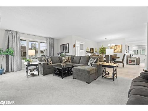 8 Sinclair Crescent, Ramara, ON - Indoor Photo Showing Living Room