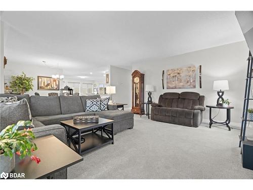 8 Sinclair Crescent, Ramara, ON - Indoor Photo Showing Living Room