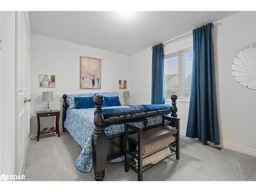 8 Sinclair Crescent, Ramara, ON - Indoor Photo Showing Bedroom