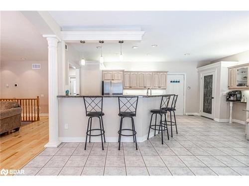 128 Wildwood Trail, Barrie, ON - Indoor Photo Showing Kitchen