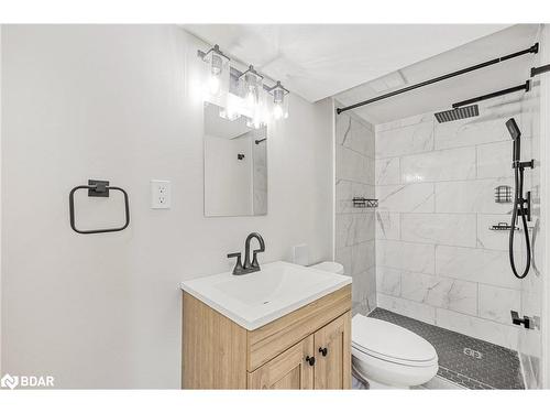 24 Shaw Crescent, Barrie, ON - Indoor Photo Showing Bathroom