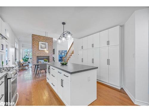 8 Frid Boulevard, Midhurst, ON - Indoor Photo Showing Kitchen