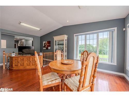 1923 10Th Line, Innisfil, ON - Indoor Photo Showing Dining Room