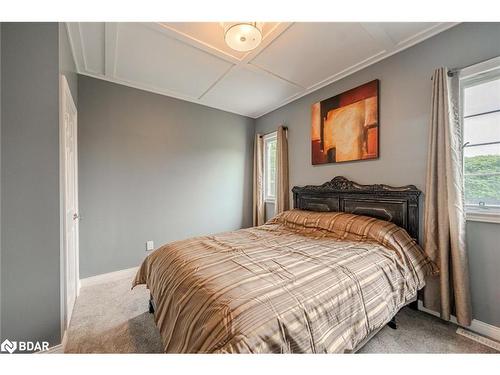 1923 10Th Line, Innisfil, ON - Indoor Photo Showing Bedroom