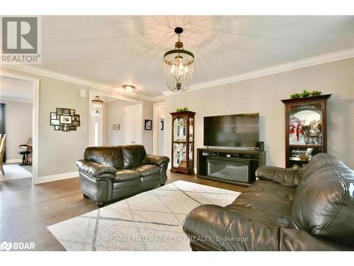 5 Kanata Court Court, Barrie, ON - Indoor Photo Showing Living Room