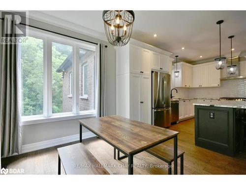 5 Kanata Court Court, Barrie, ON - Indoor Photo Showing Kitchen