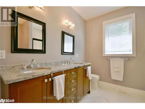 5 Kanata Court Court, Barrie, ON - Indoor Photo Showing Bathroom