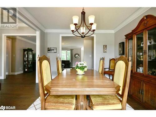 5 Kanata Court Court, Barrie, ON - Indoor Photo Showing Dining Room