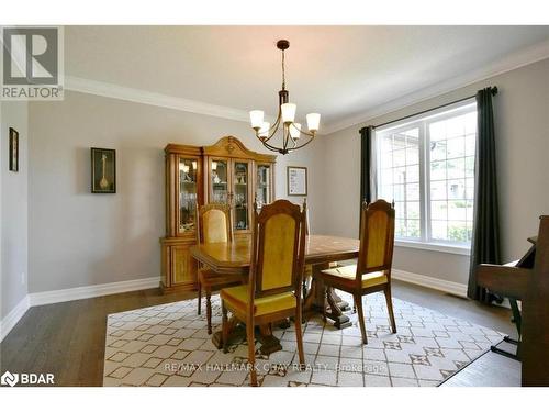 5 Kanata Court Court, Barrie, ON - Indoor Photo Showing Dining Room