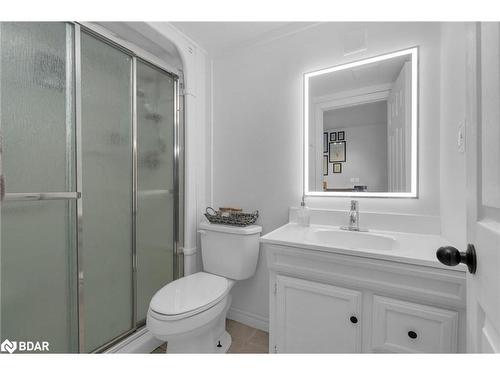 30 Frontier Avenue, Orillia, ON - Indoor Photo Showing Bathroom