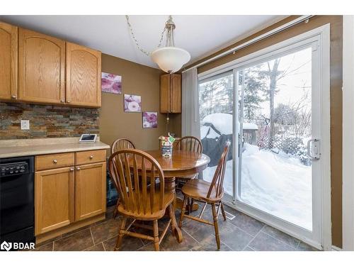 59 Robin Court, Barrie, ON - Indoor Photo Showing Dining Room