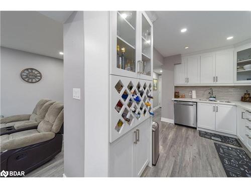 96 Province Street N, Hamilton, ON - Indoor Photo Showing Kitchen