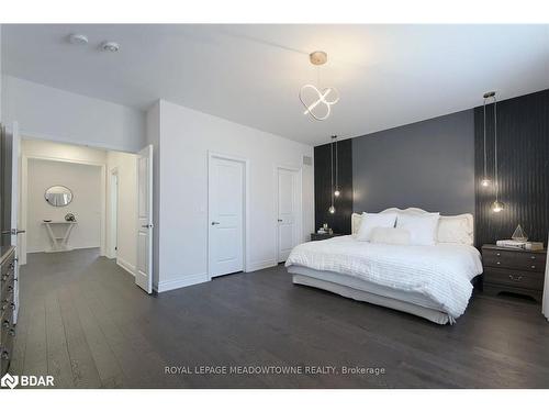 3173 Millicent Avenue, Oakville, ON - Indoor Photo Showing Bedroom