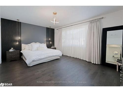 3173 Millicent Avenue, Oakville, ON - Indoor Photo Showing Bedroom