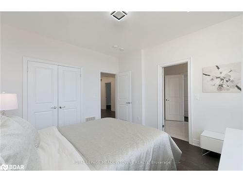 3173 Millicent Avenue, Oakville, ON - Indoor Photo Showing Bedroom