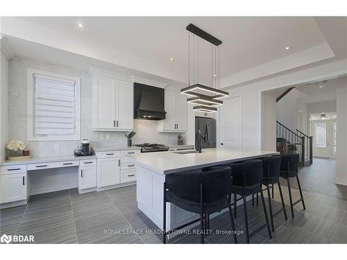 3173 Millicent Avenue, Oakville, ON - Indoor Photo Showing Kitchen With Upgraded Kitchen