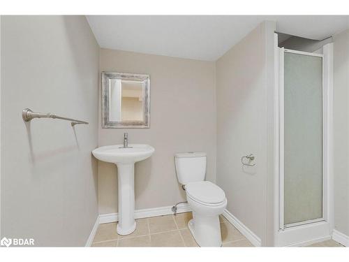 19 Weatherup Crescent, Barrie, ON - Indoor Photo Showing Bathroom