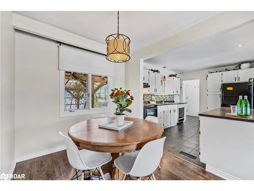 12 Curtiss Court, Barrie, ON - Indoor Photo Showing Dining Room