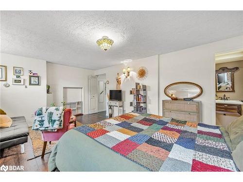 12 Curtiss Court, Barrie, ON - Indoor Photo Showing Bedroom