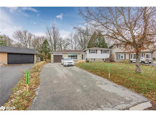 12 Curtiss Court, Barrie, ON - Outdoor With Facade