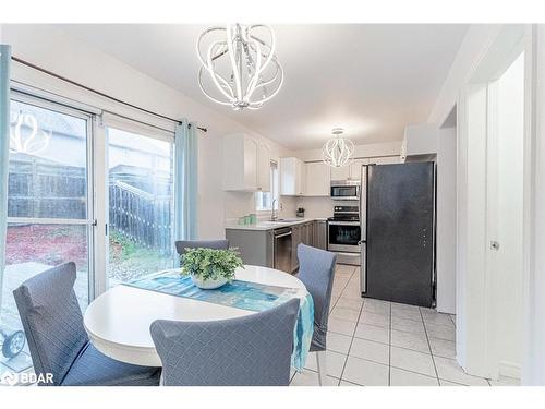 18 Bentley Crescent, Barrie, ON - Indoor Photo Showing Dining Room