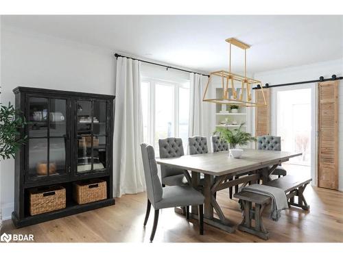 68 Dundonald Street, Barrie, ON - Indoor Photo Showing Dining Room