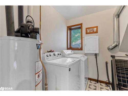 38 Fatima Court, Wasaga Beach, ON - Indoor Photo Showing Laundry Room