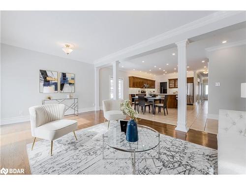 88 Edwards Drive, Barrie, ON - Indoor Photo Showing Living Room