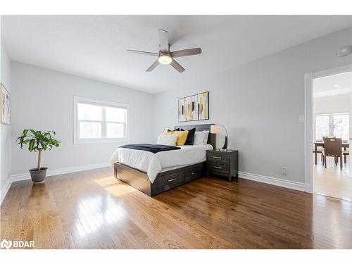 88 Edwards Drive, Barrie, ON - Indoor Photo Showing Bedroom