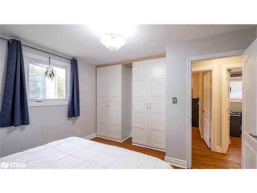 780 Pinegrove Avenue, Innisfil, ON - Indoor Photo Showing Bedroom