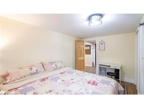 780 Pinegrove Avenue, Innisfil, ON - Indoor Photo Showing Bedroom