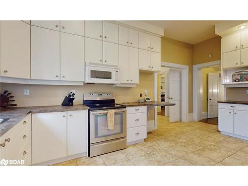 98 Church Street, Bowmanville, ON - Indoor Photo Showing Kitchen