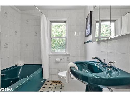 55 Laurel Avenue, Toronto, ON - Indoor Photo Showing Bathroom