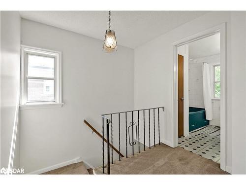 55 Laurel Avenue, Toronto, ON - Indoor Photo Showing Other Room