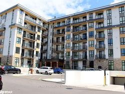 302-101 Golden Eagle Road  Waterloo, ON N2V 0H4