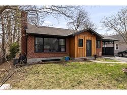 99 Wellington Street E Barrie, ON L4M 2C6