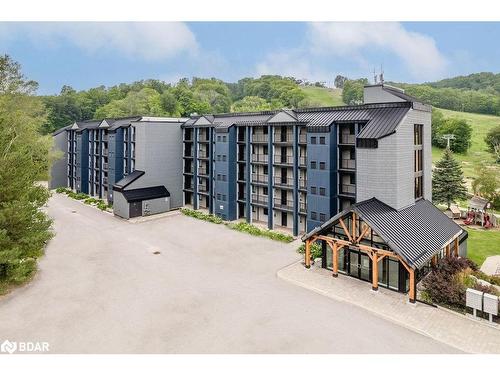 307-80 Horseshoe Boulevard  Oro-Medonte, ON L4M 4Y8