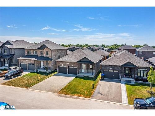 127 Ritchie Crescent  Springwater, ON L0L 1P0