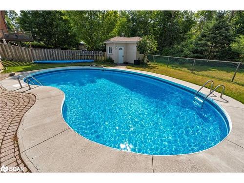 70 Lillian Crescent, Barrie, ON - Outdoor With In Ground Pool With Backyard