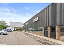 8-150 Armstrong Avenue  Georgetown, ON L7G 5G8