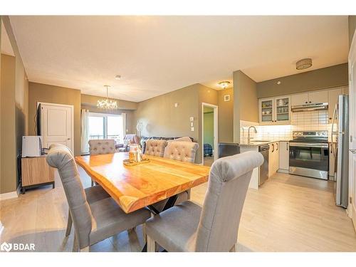 112-54 Koda Street, Barrie, ON - Indoor Photo Showing Dining Room