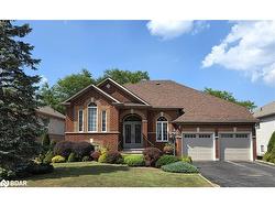 28 Cranberry Heights  Wasaga Beach, ON L9Z 1M9